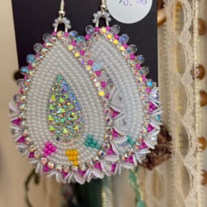 058- pearls and vibrants beaded earrings