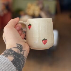 Small strawberry mug Nuha