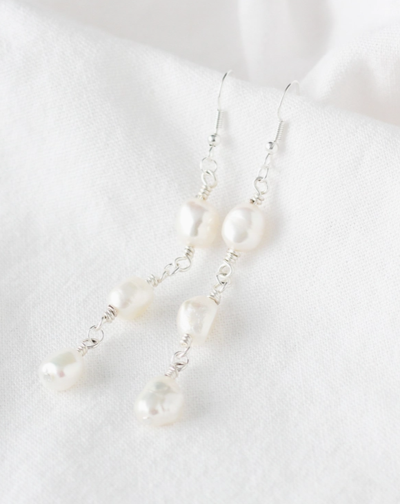 Fresh water pearl link earrings