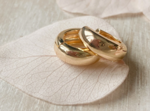 Gold daily hoops