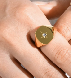 signet with crystal star